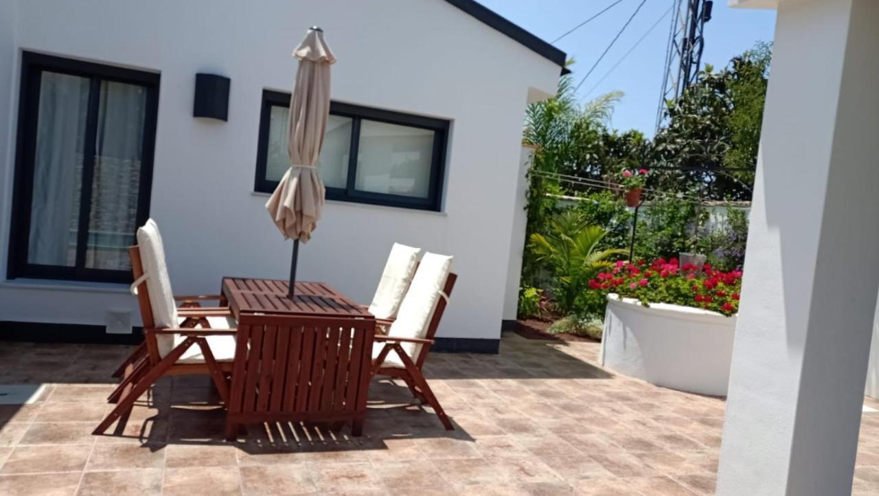 Casa La Palmera - Sólo Familias y Parejas Conil De La Frontera Exterior foto